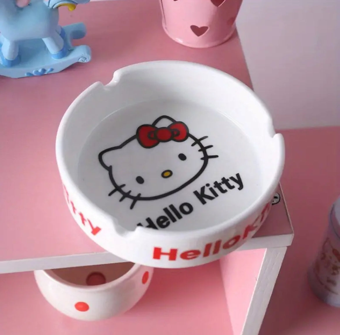 Hello kitty tray